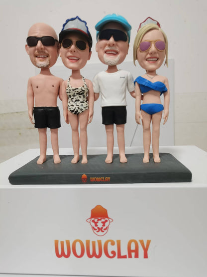 Fully Customizable Four Bobbleheads（person or pet）