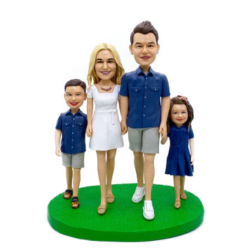 Fully Customizable Four Bobbleheads（person or pet）