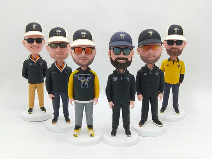 Fully Customizable Six Bobbleheads（person or pet）